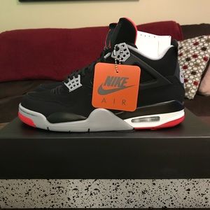 Air Jordan 4 Retro Bred